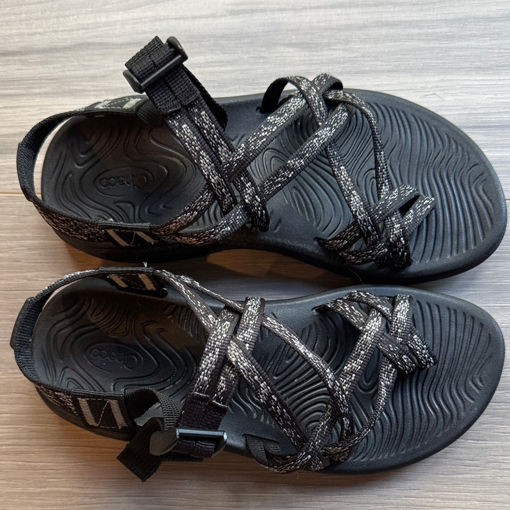 Chaco Women's ZX/2 Black/Gray Strap Sandals Size 6